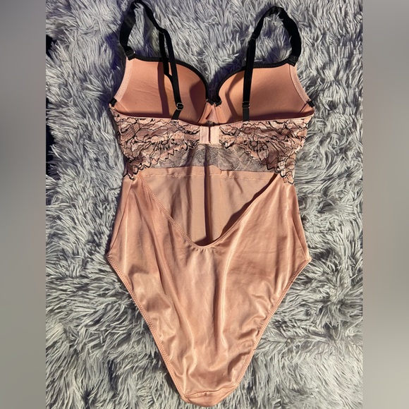NWOT Peach Sexy Satin Teddy with black detail Sz S - Picture 7 of 10